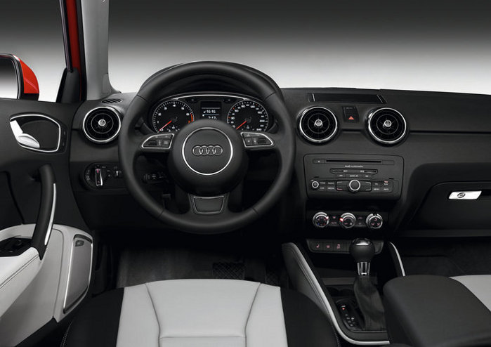 Фото Audi A1