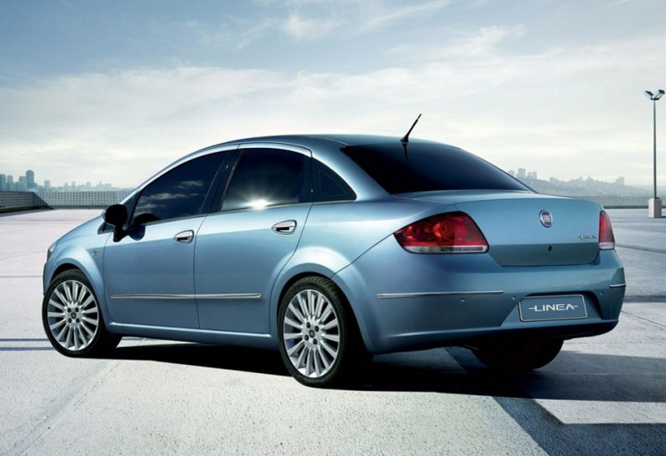 Фото FIAT Linea