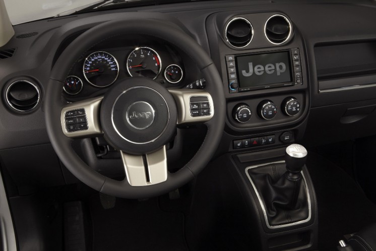 Фото Jeep Compass