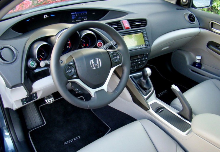 Honda Civic хетчбэк 2012, первые фото