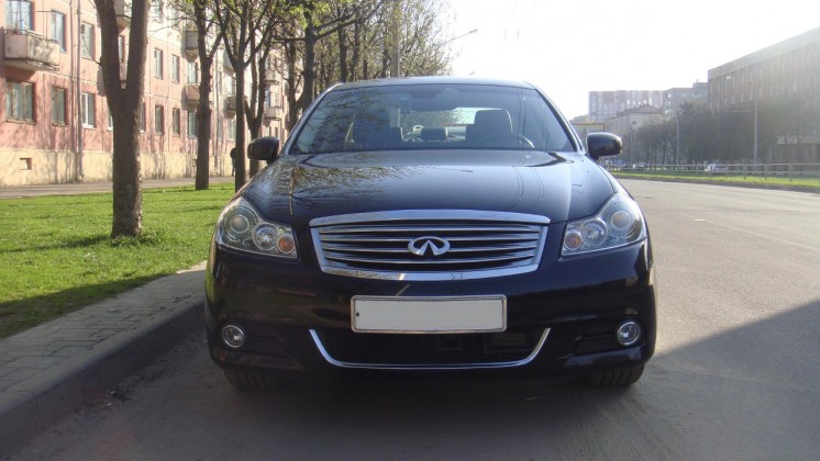 Infiniti M35x 3.5L 5AT (2010 г.в. 30 000 км)