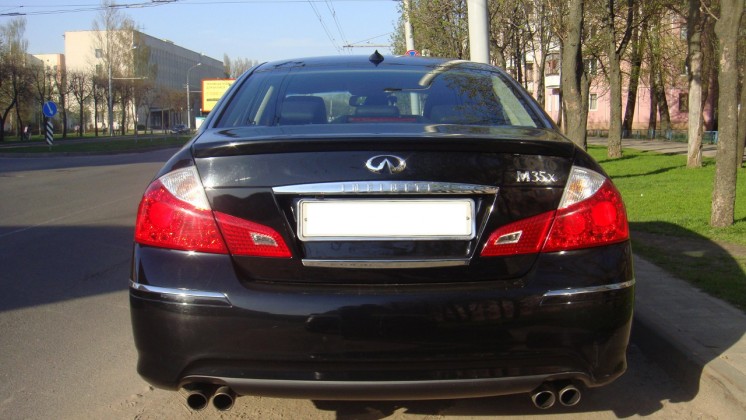 Infiniti M35x 3.5L 5AT (2010 г.в. 30 000 км)