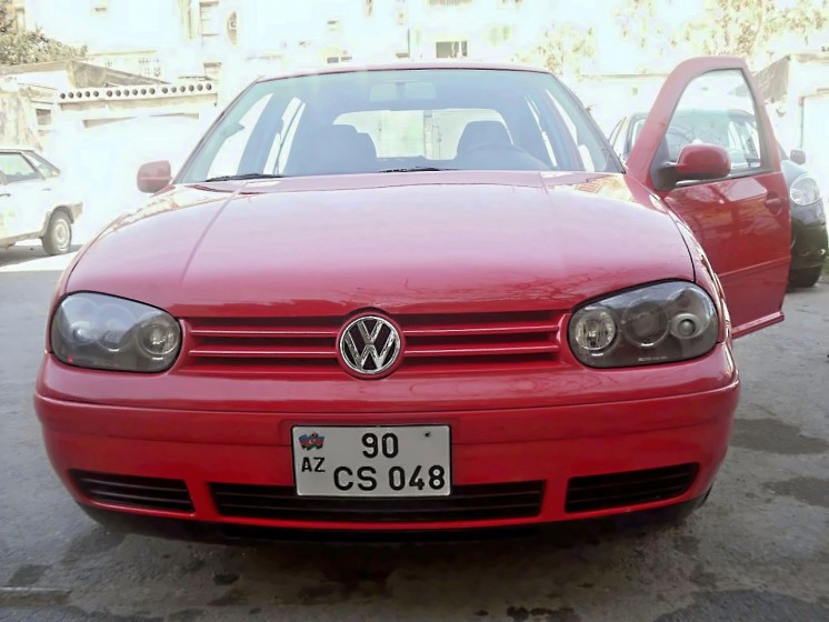 Volkswagen Golf IV 2.0L АКПП (1999г.в. 123000 км), фото