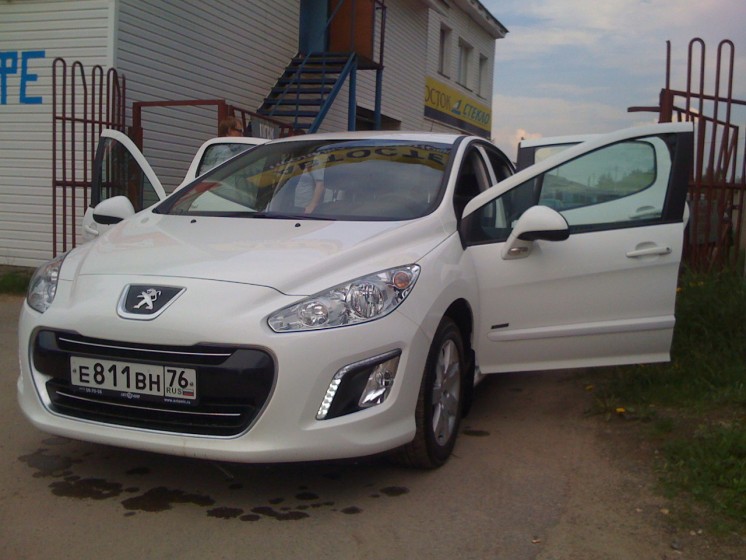 Peugeot 308 5МКПП (2011 г.в. 14500 км)