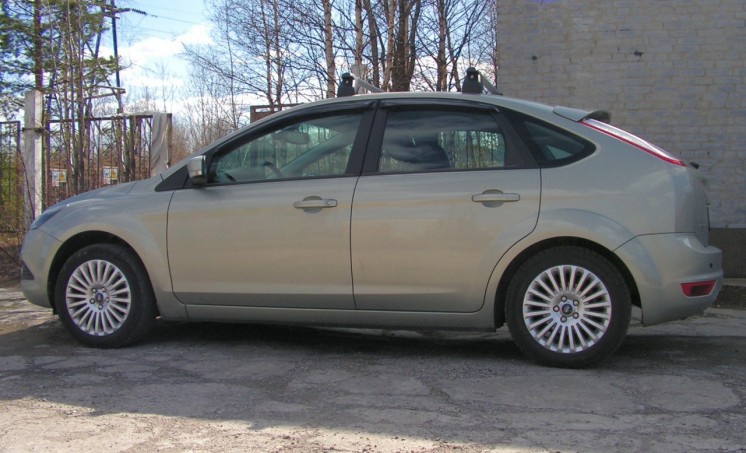 Фото Ford Focus 1,6L 5MT (2009 г. в 40000 км)