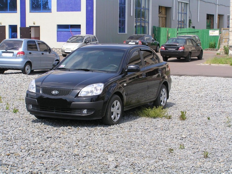 Фото Kia Rio 1.4 5МТ (2010 г.в. 47 000 км)