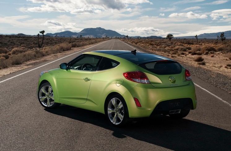 Первые фото Hyundai Veloster