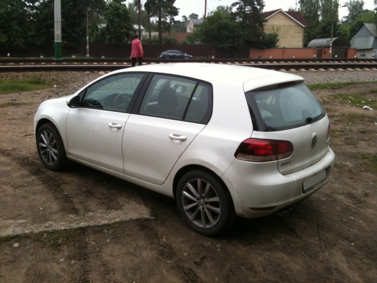 Фото Volkswagen Golf 1.4 турбо 7DSG (2011 г.в. 15 000 км)