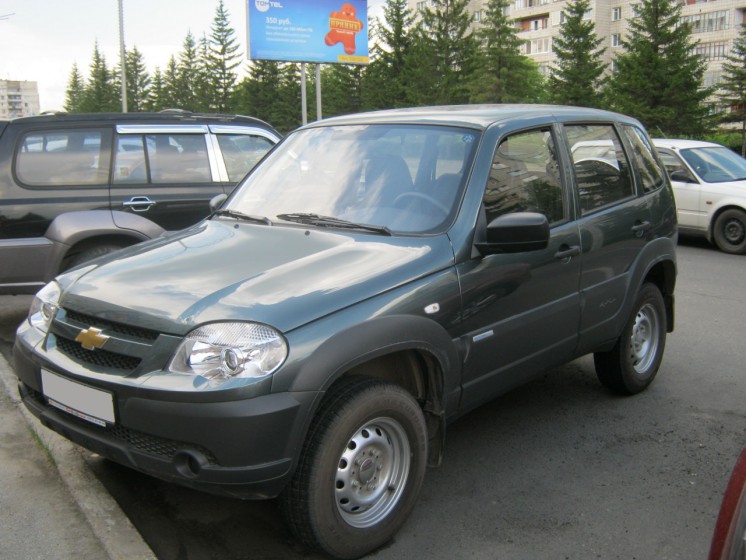 Фото Нива Шевроле 1.7L МКПП5 (2009 г.в. 30000 км)