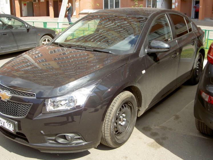 Фото Chevrolet Cruze Седан LS 1.6 AT (109 л.с.) (2012 г.в. 7000 км)