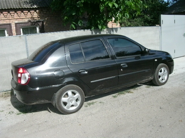 Фото Renault Clio 1.4L 5МТ (2008 г.в. 80 000 км)