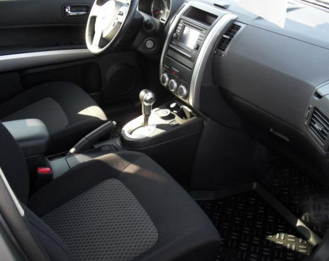 Фото Nissan X-Trail полный привод (2009 г.в. 57000 км)