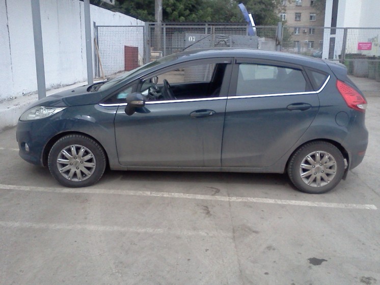 Фото Ford Fiesta New - Titanium 1.4l 5мт (2009 г.в. 19000 км)