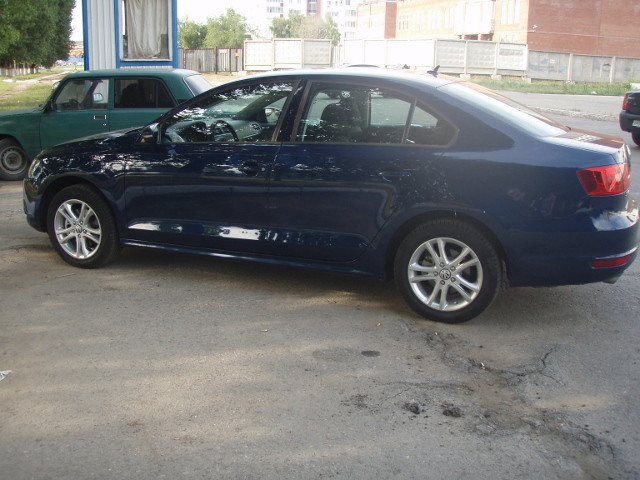 Фото Volkswagen Jetta 1.4L TSI 7-speed DSG (2011 г.в. 6000 км)