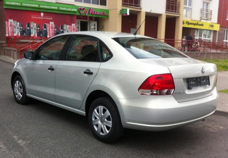 Фото Volkswagen Polo Sedan 1.6L 5MT (2011 г.в. 25000 км)