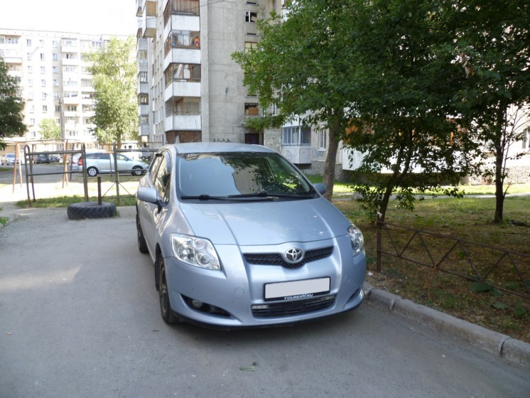 Фото Toyota Auris 1.6L РКПП (2009 г.в. 36000 км)