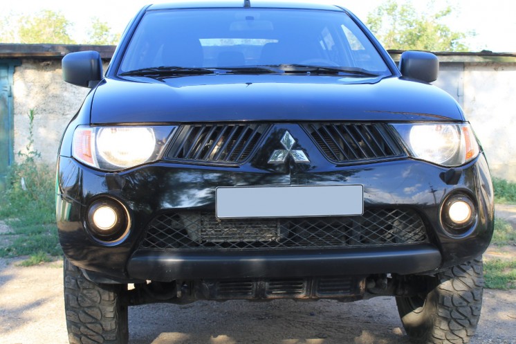 Фото Mitsubishi L200 2.5L TD MKПП (2008 г.в. 168000 км)