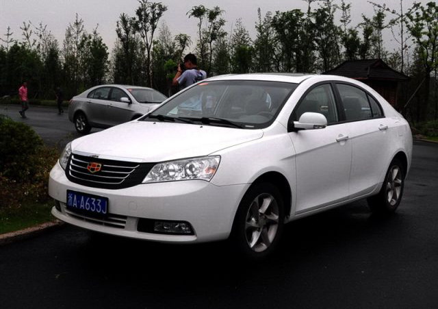 Geely Emgrand EC7 2012-го модельного года, первые фото