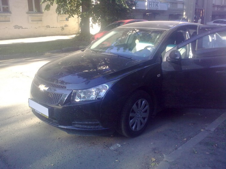 Фото Chevrolet Cruze 1.6l 5MT (2011 г.в. 20000 км)