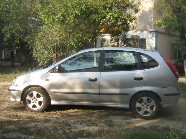 Фото Nissan Almera Tino 1.8L  АКПП (2005 г.в. 145000 км)