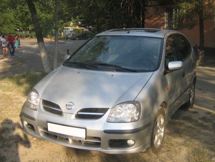 Фото Nissan Almera Tino 1.8L  АКПП (2005 г.в. 145000 км)