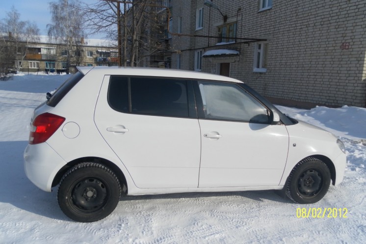 Фото Skoda Fabia 1.2л (2009 г.в. 150000 км)