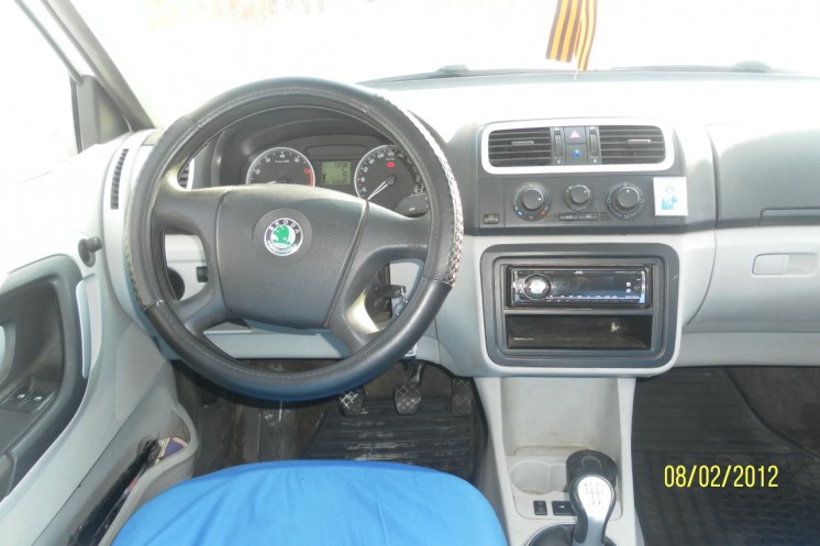 Фото Skoda Fabia 1.2л (2009 г.в. 150000 км)