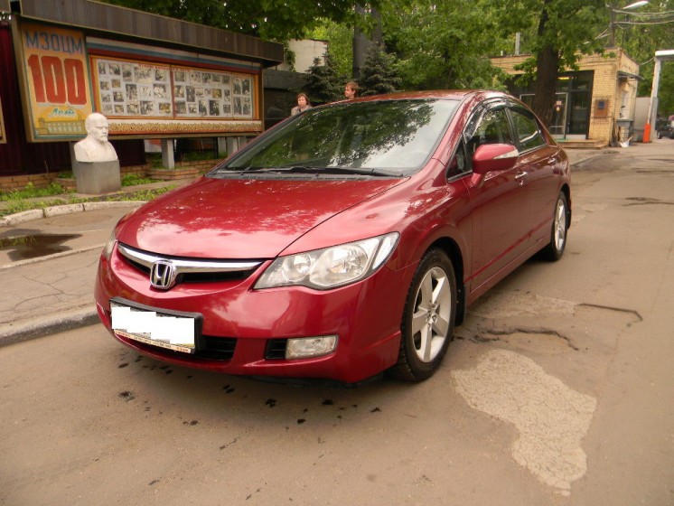 Фото Honda Civic 1.8л АКПП (2010 г.в. 30 000 км)