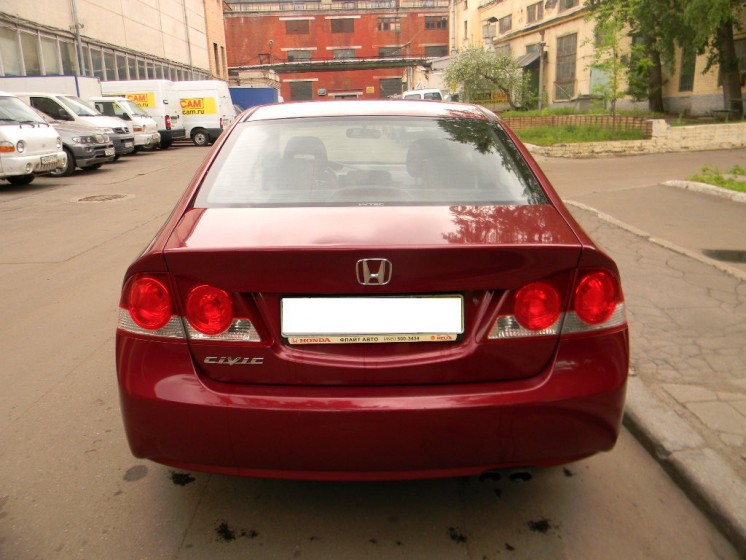 Фото Honda Civic 1.8л АКПП (2010 г.в. 30 000 км)