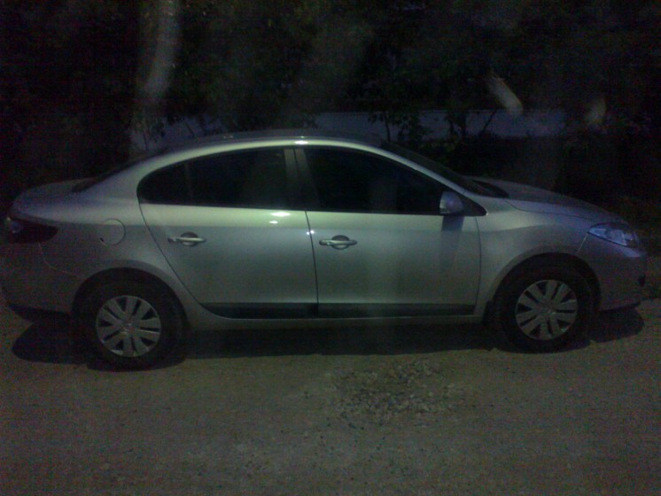 Фото Renault Fluence 1.6L 5MT (2011г. в. 17 000 км)