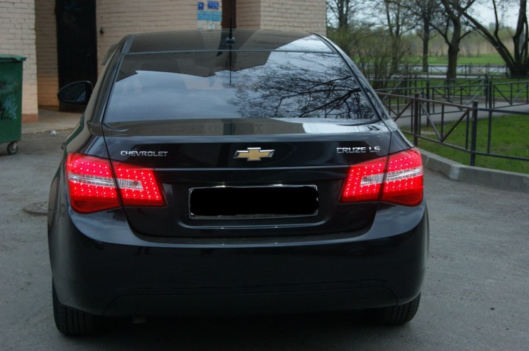 Фото Chevrolet Cruze 1,6L 5МТ (2010 г.в. 48 500 км)