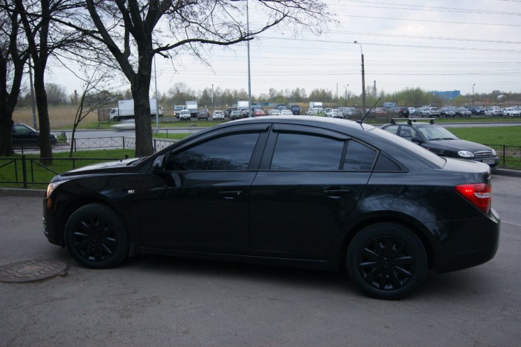 Фото Chevrolet Cruze 1,6L 5МТ (2010 г.в. 48 500 км)