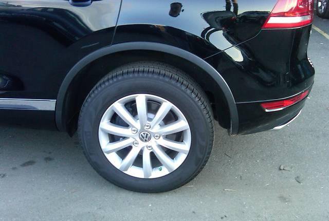 Фото Volkswagen Touareg 3.0L 8AT (2011г. 35000 км)