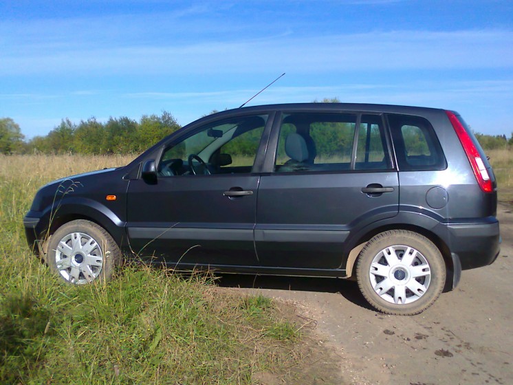 Фото Ford Fusion 1.4L МКП (2010 г.в. 62000 км)