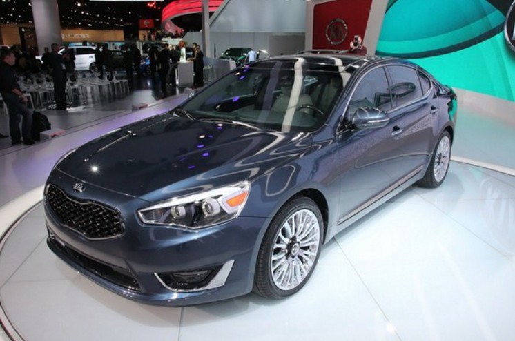 Первые фото Kia Cadenza 2013-го года