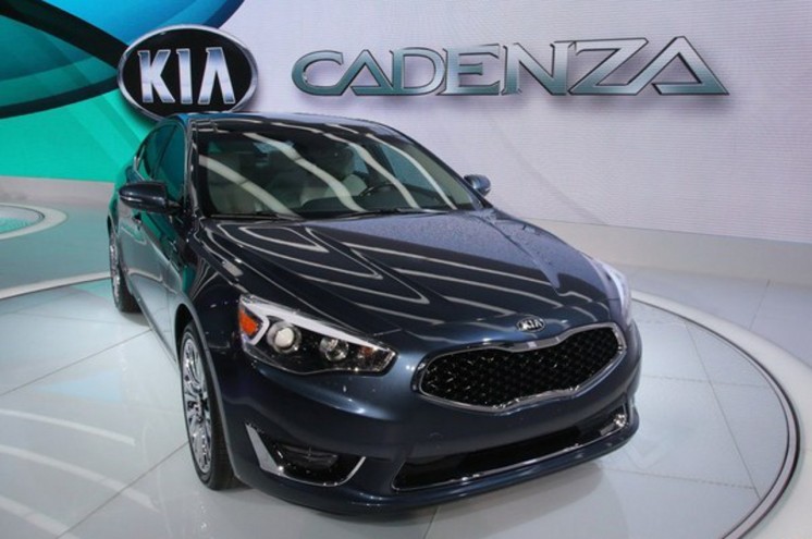 Первые фото Kia Cadenza 2013-го года