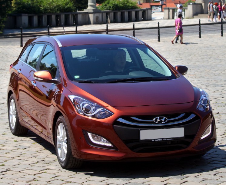 Фото Hyundai i30 Wagon 2012-го модельного года