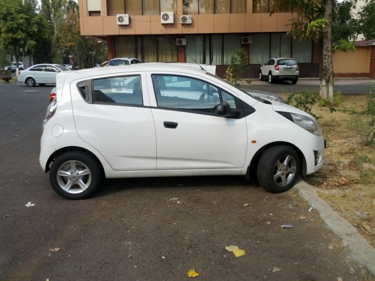 Фото Chevrolet Spark (2011 г.в. 4000 км)