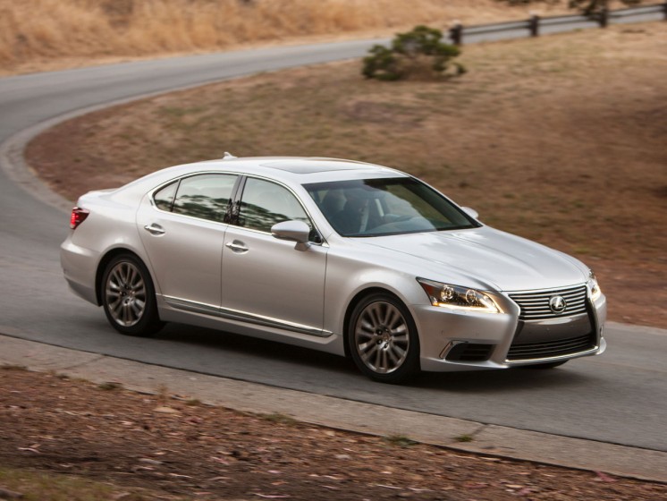 Фото Lexus LS 2012-го модельного года