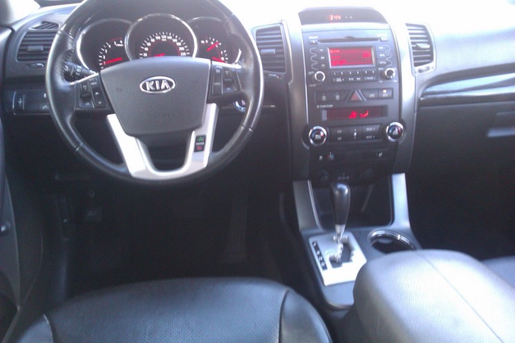 Фото Kia Sorento R V6 (2010 г.в. 22000 км)