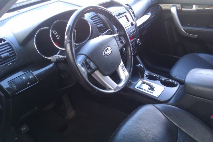 Фото Kia Sorento R V6 (2010 г.в. 22000 км)