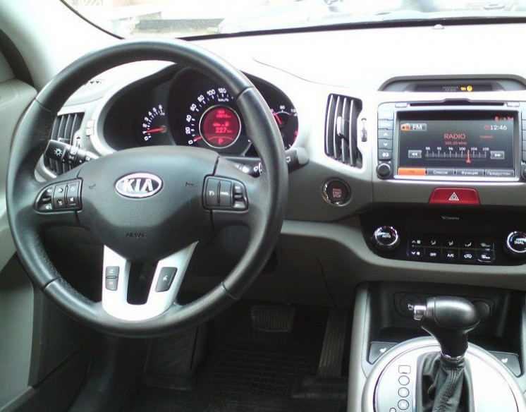 Фото Kia Sportage (2010 г.в. 35000 км)