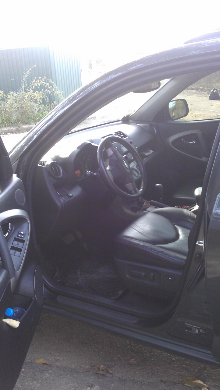 Фото Toyota Rav 4 (2008 г.в. 81000 км)