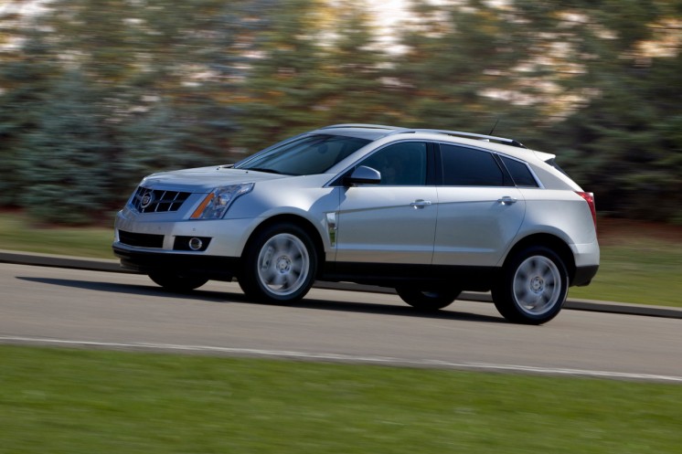 Фото Cadillac SRX 2012-го модельного года