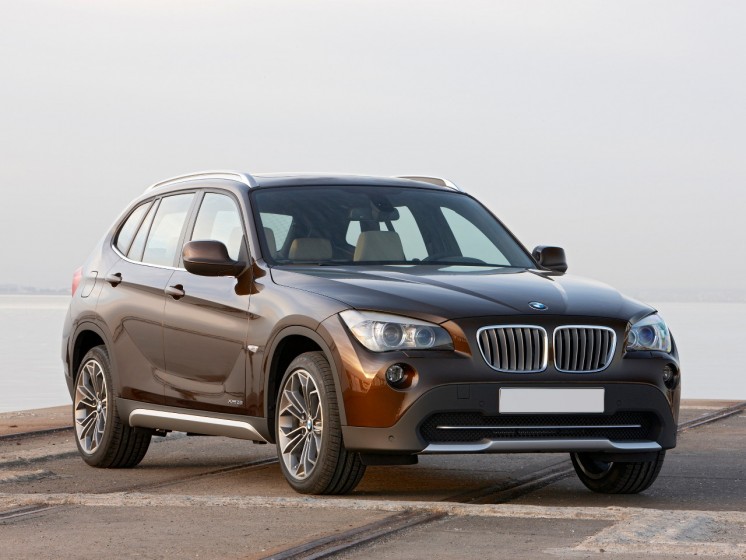 Фото BMW X1 2012-го модельного года