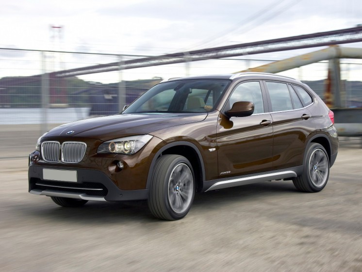 Фото BMW X1 2012-го модельного года