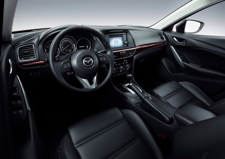 Фото Mazda 6 2013-го модельного года