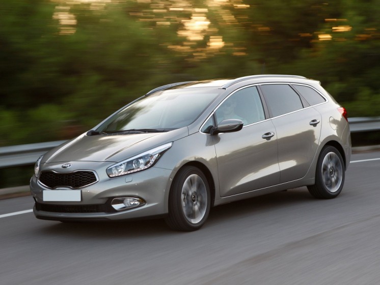 Фото Kia Cee'd SW 2013-го модельного года