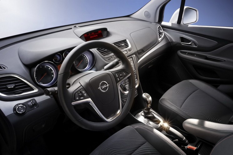 Фото Opel Mokka 2013-го модельного года