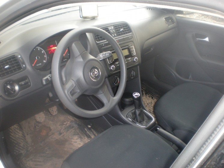 Фото vw polo sedan (2011 г.в. 23000 км)